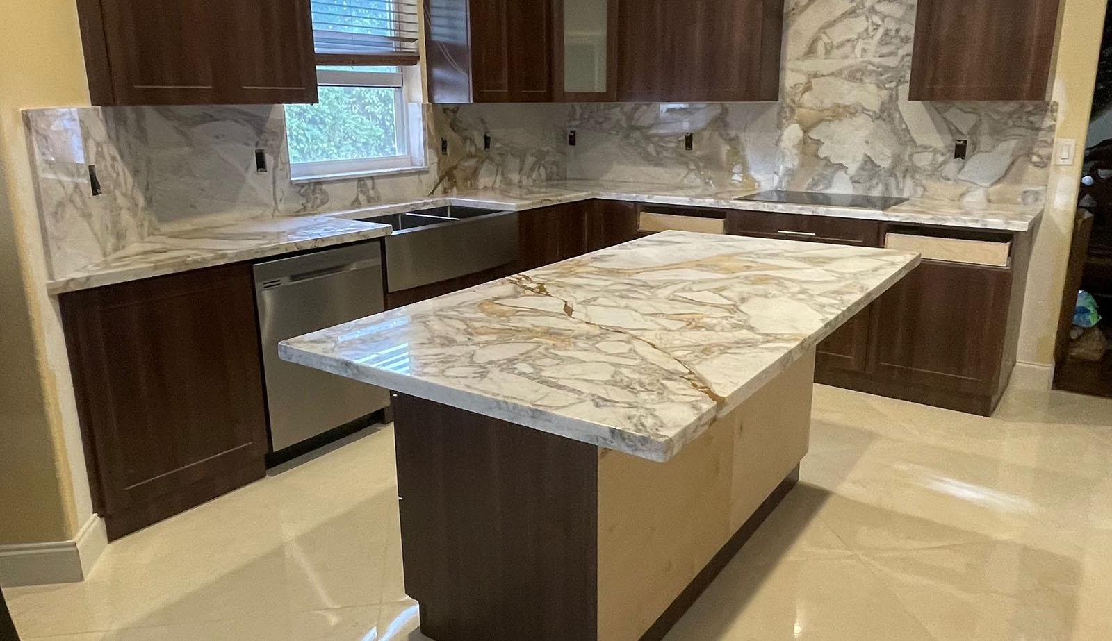 Dolomite Slabs Supplier for Countertops in Miami