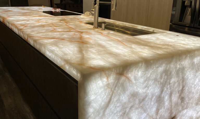 Cristallo Quartzite supplier near me