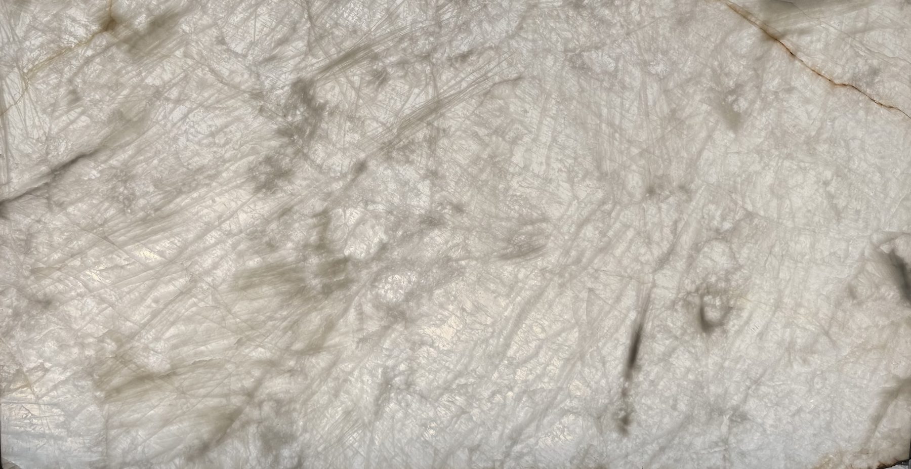 Backlit Cristallo White Vitrus slab